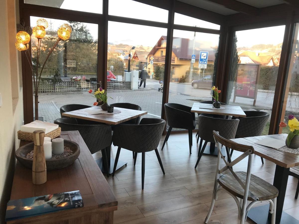 My Mara Maja Apartman C 4 Bešeňová Exteriör bild