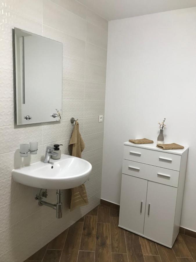 My Mara Maja Apartman C 4 Bešeňová Exteriör bild
